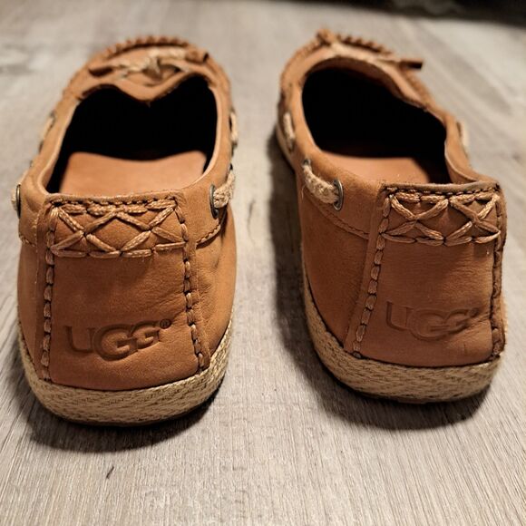 UGG Womens Shoes Size 6.5 Brown Moccasins Flat Slip-On Leather Upper - Picture 7 of 10